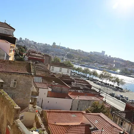 Oporto River View Apartments